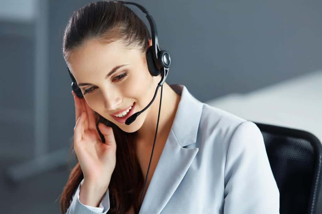 How to Use Your Small Business Answering Service to Convert Leads